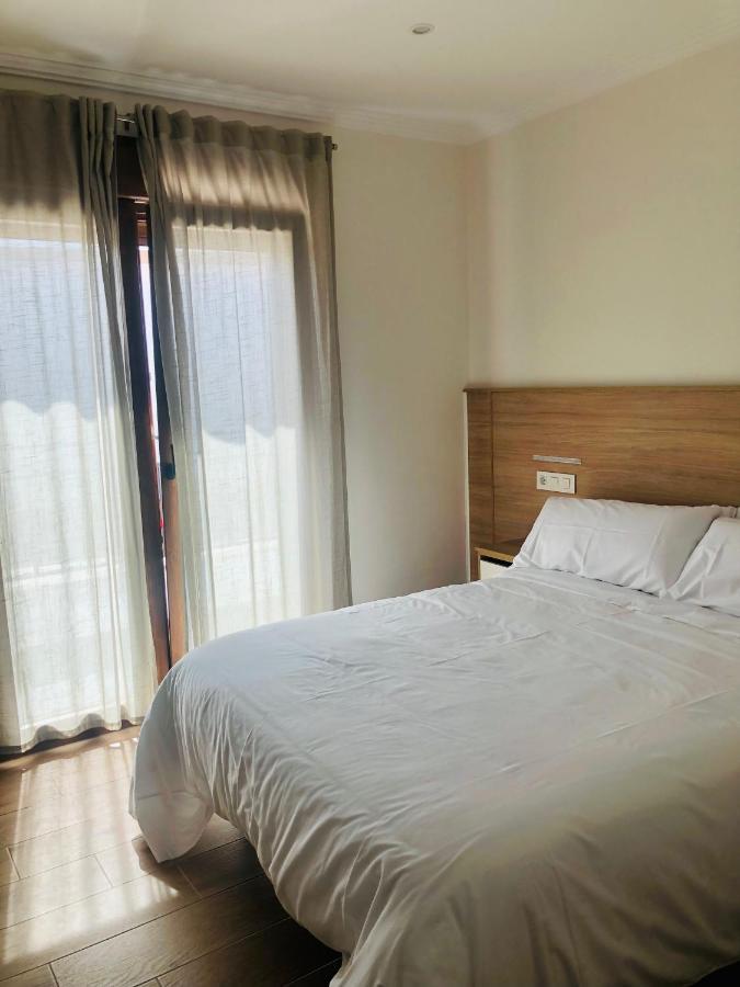 Hotel El Montoro Cádiar Esterno foto